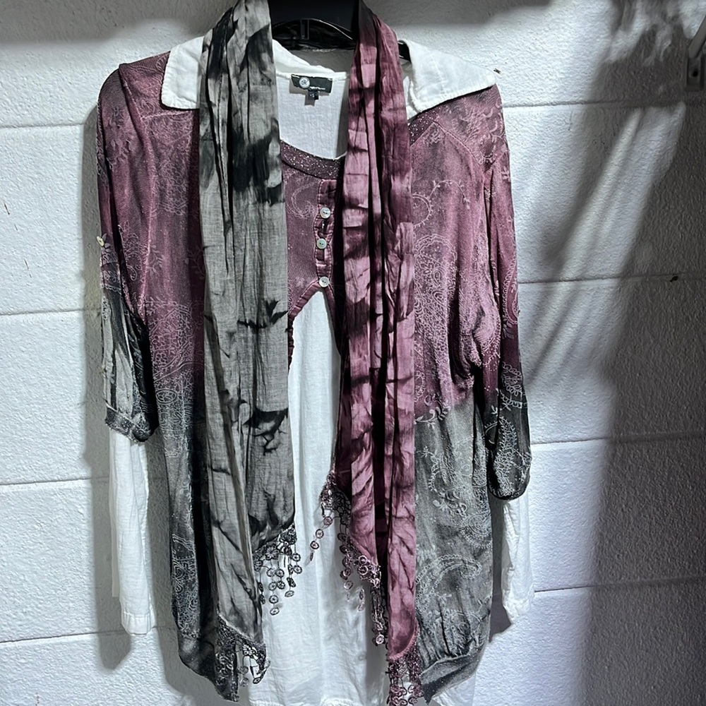 M made in Italy brand size small blouse with matching scarf
